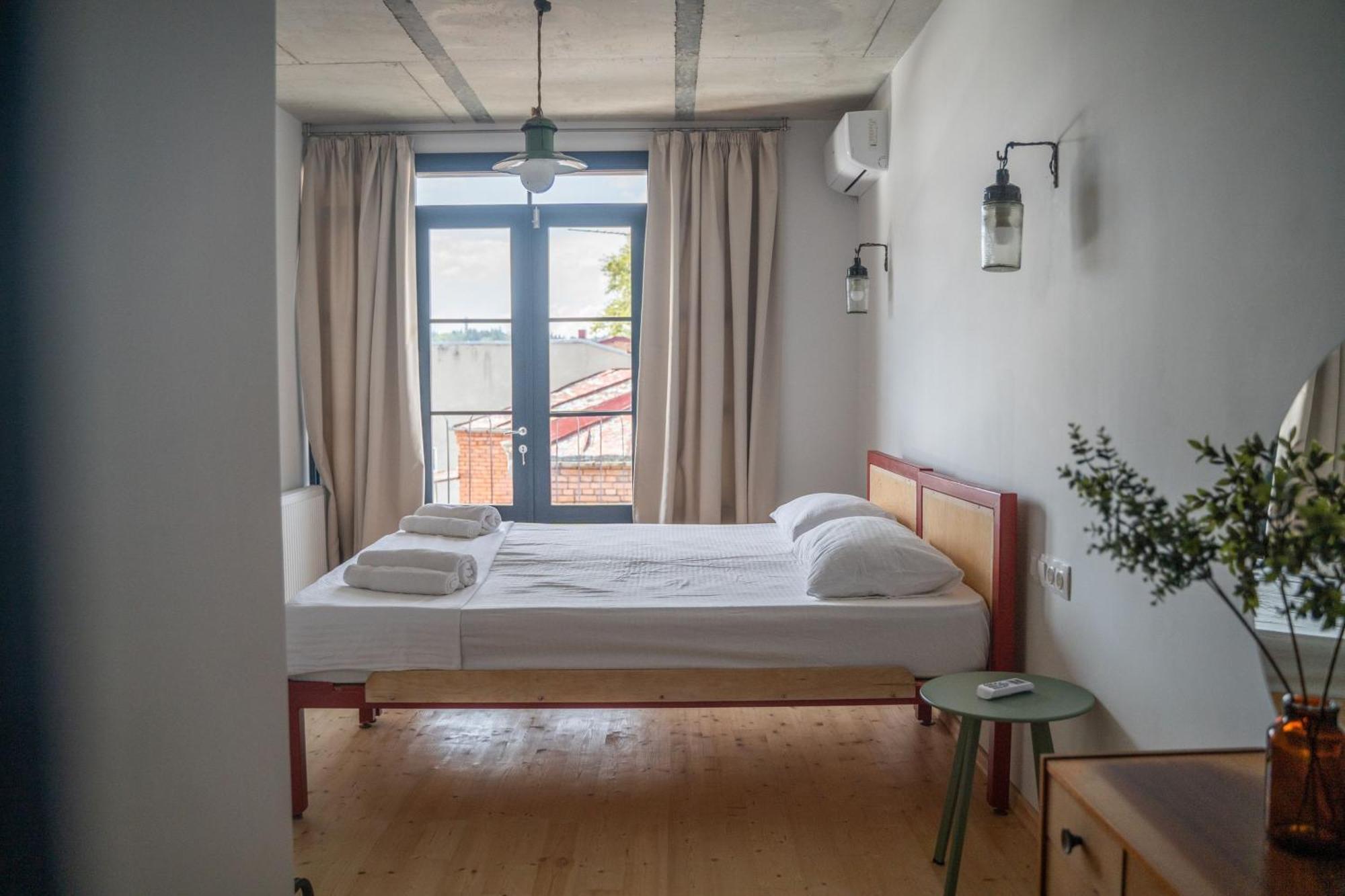 Black Tomato Hostel Kutaisi Exteriér fotografie