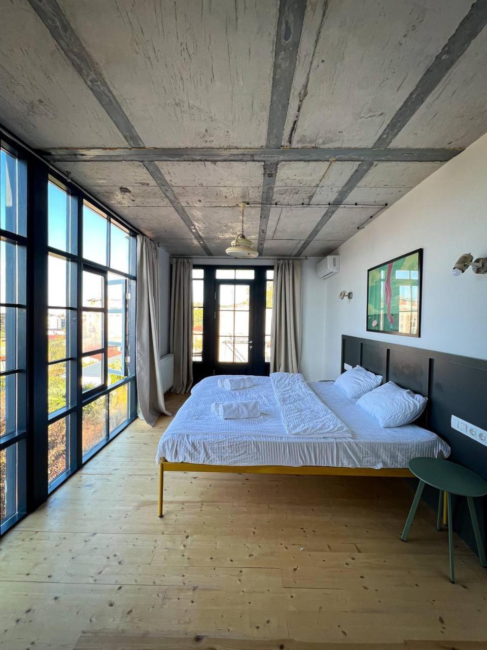 Black Tomato Hostel Kutaisi Exteriér fotografie
