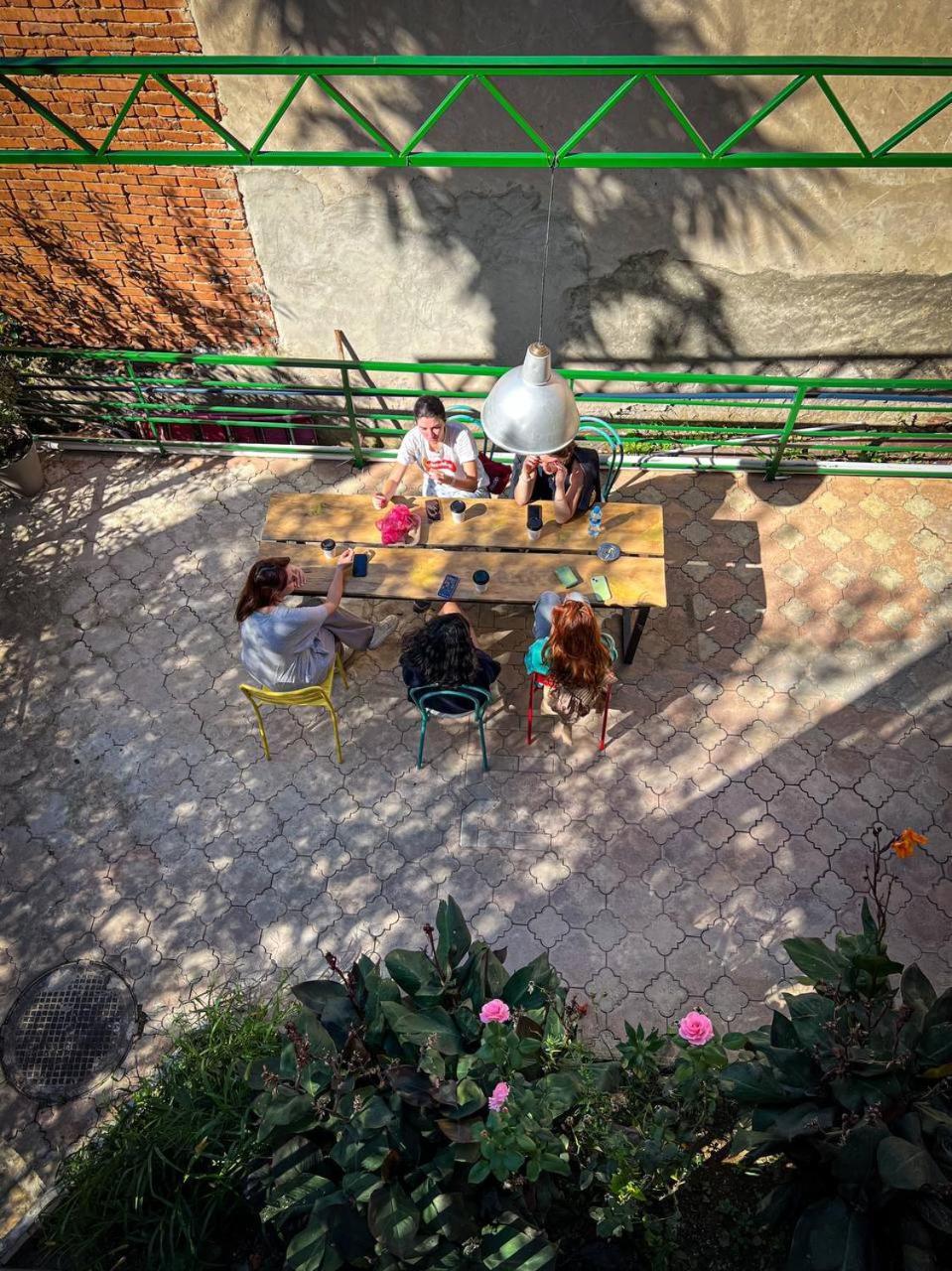Black Tomato Hostel Kutaisi Exteriér fotografie
